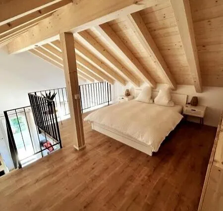 Spiezwiler, With Balcony And Parking *